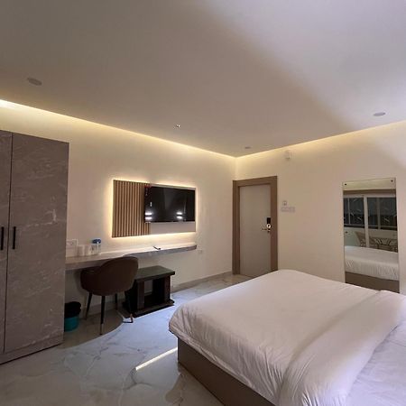 Spruce Hill Hotel & Restro Найнитал Экстерьер фото