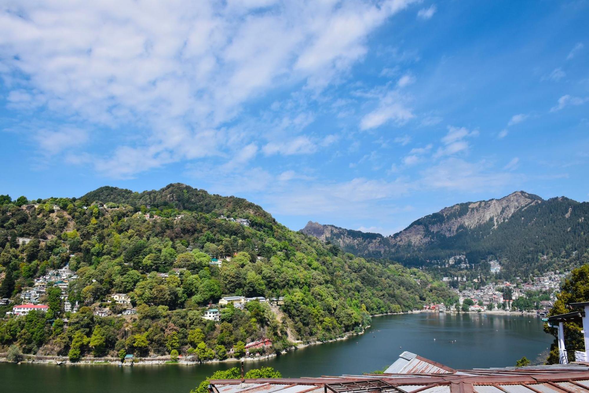 Spruce Hill Hotel & Restro Найнитал Экстерьер фото