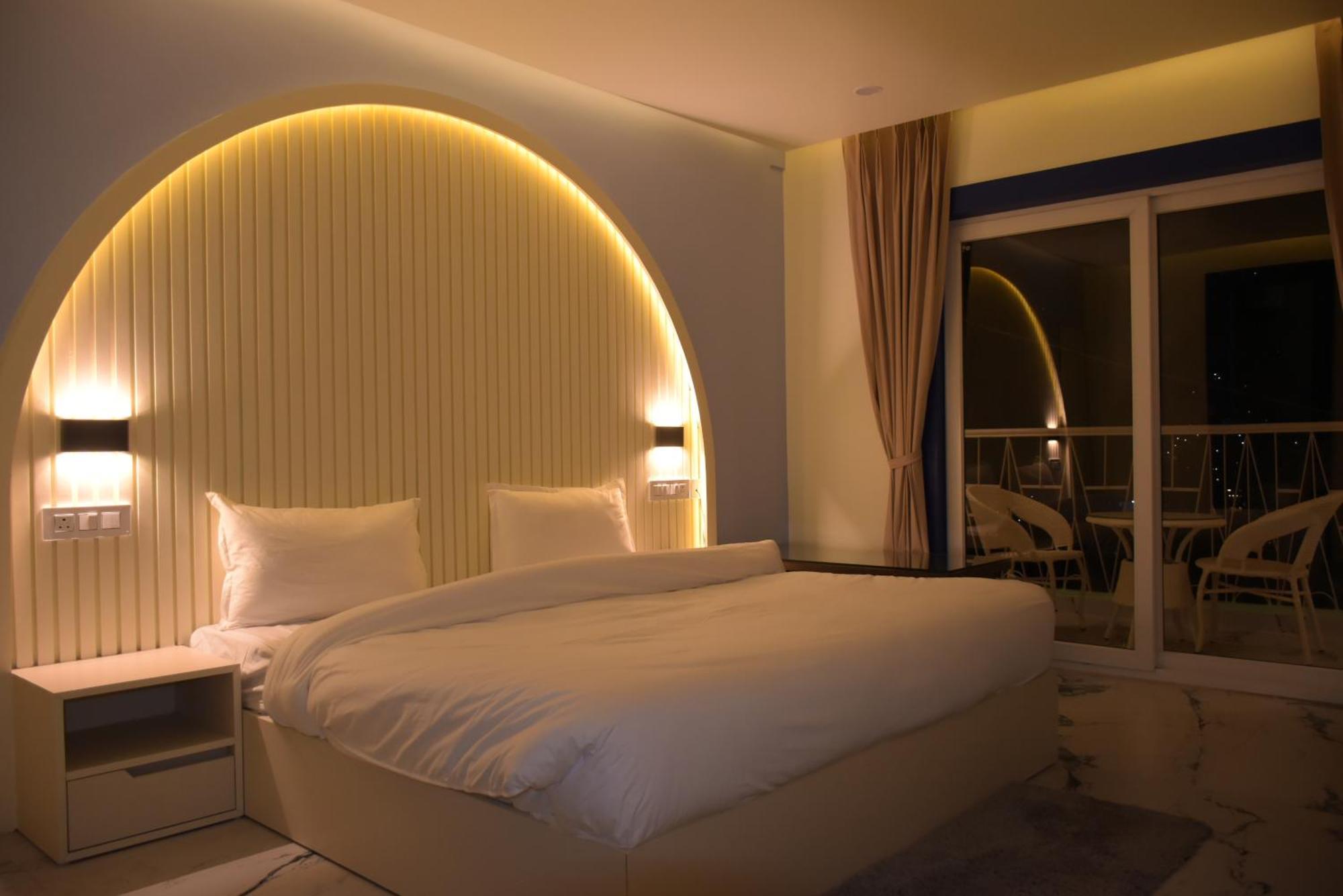 Spruce Hill Hotel & Restro Найнитал Экстерьер фото