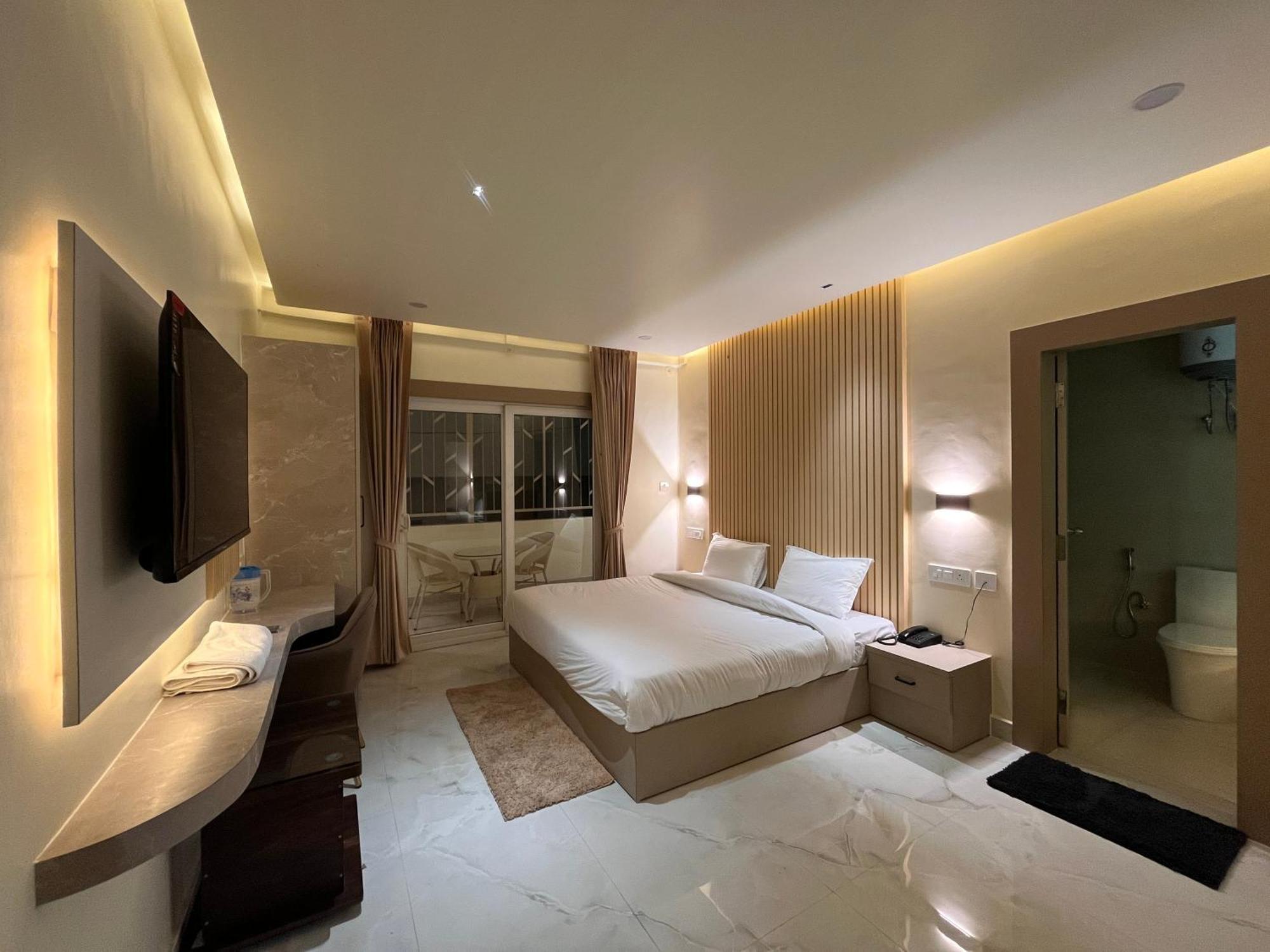 Spruce Hill Hotel & Restro Найнитал Экстерьер фото